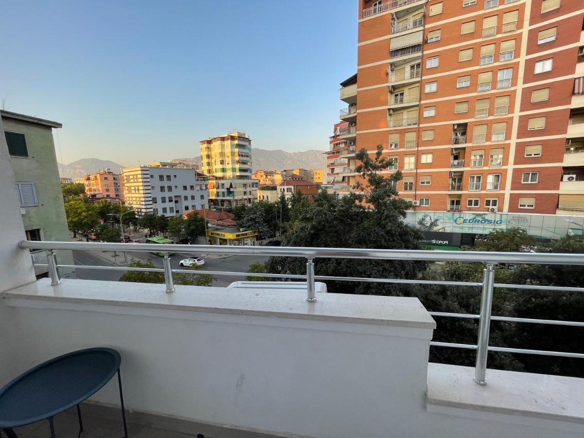 Andys Rooms Hotel Tiranë Ngoại thất bức ảnh