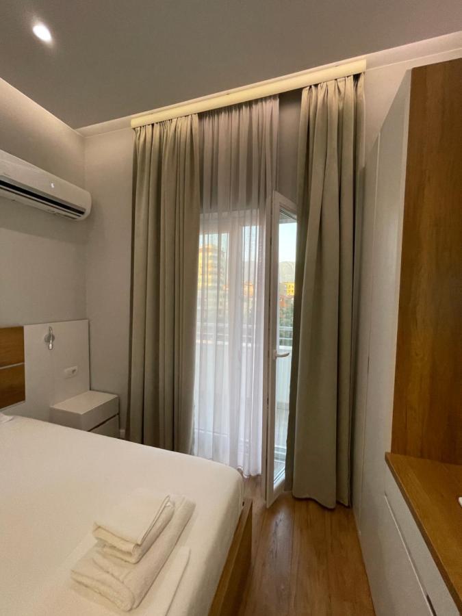 Andys Rooms Hotel Tiranë Ngoại thất bức ảnh