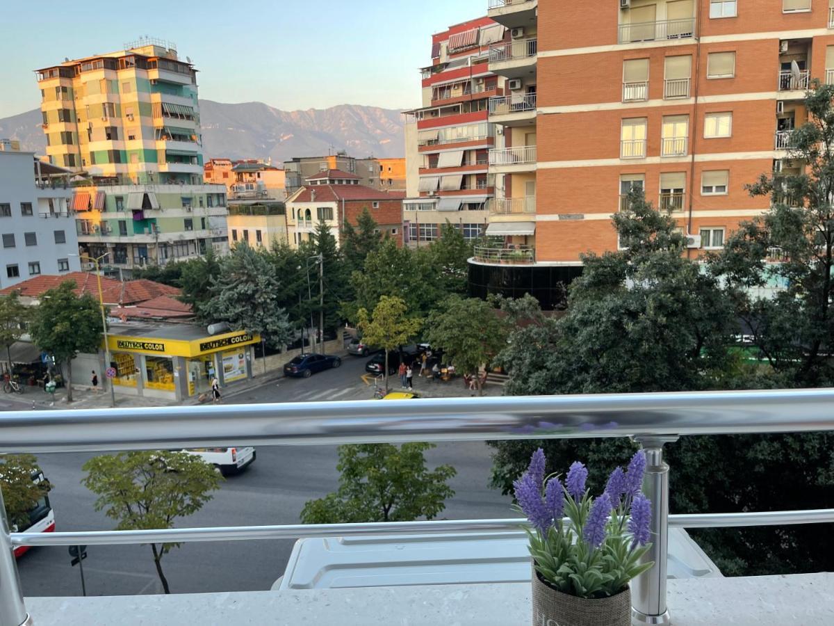 Andys Rooms Hotel Tiranë Ngoại thất bức ảnh