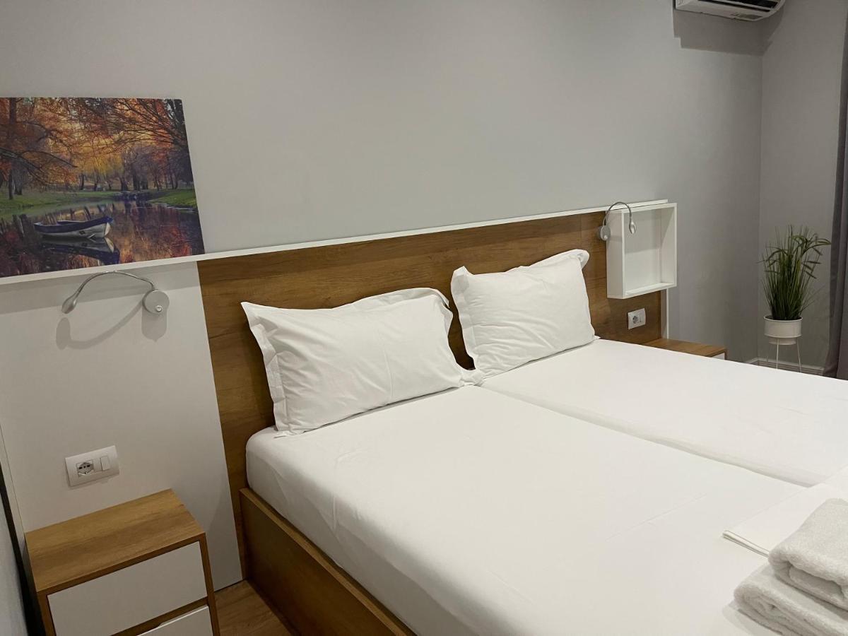 Andys Rooms Hotel Tiranë Ngoại thất bức ảnh