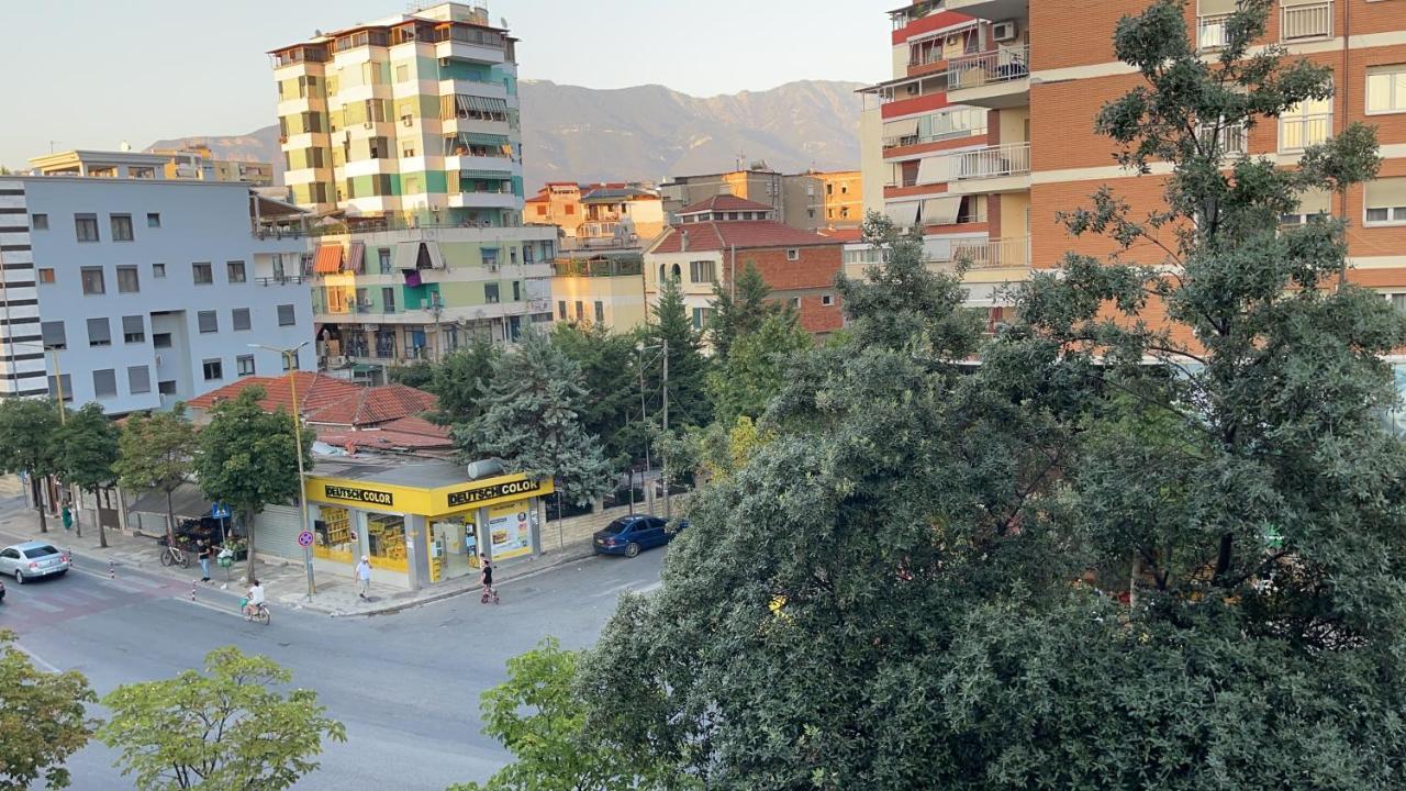 Andys Rooms Hotel Tiranë Ngoại thất bức ảnh